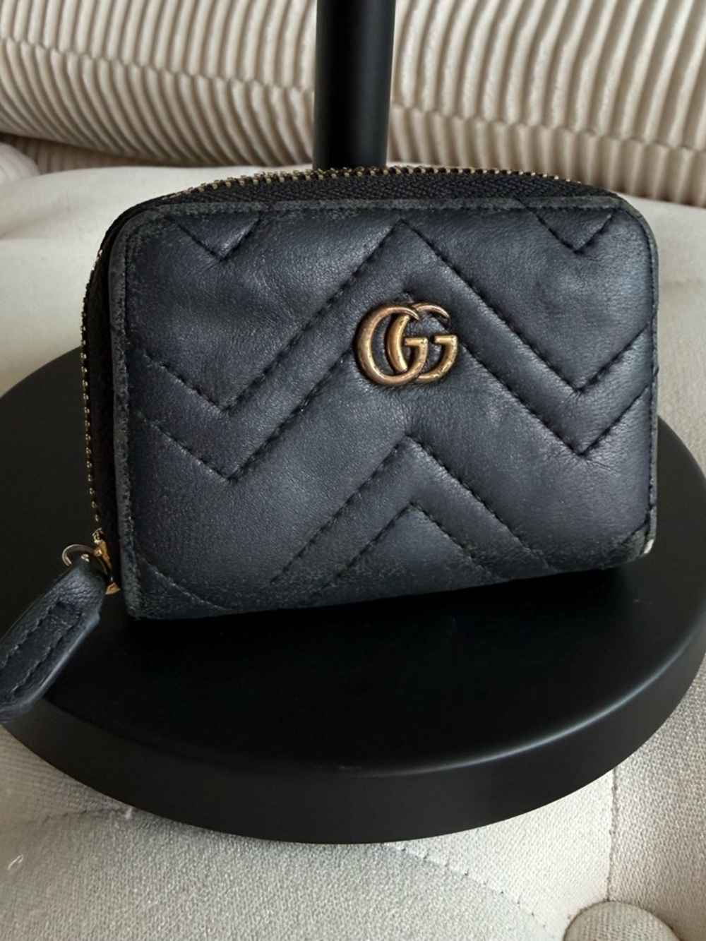 black gucci wallet